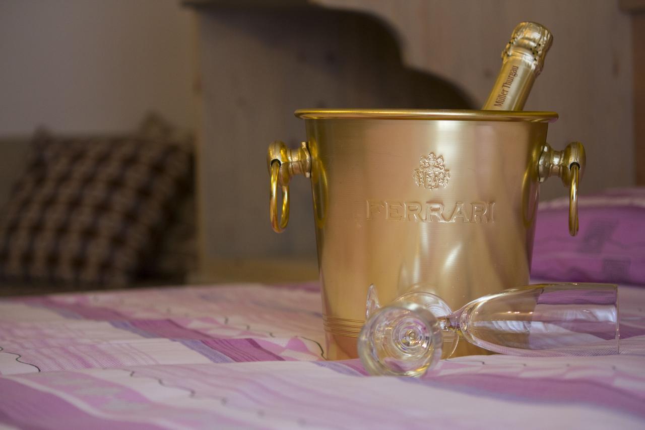 Hotel Lory Pinzolo Buitenkant foto